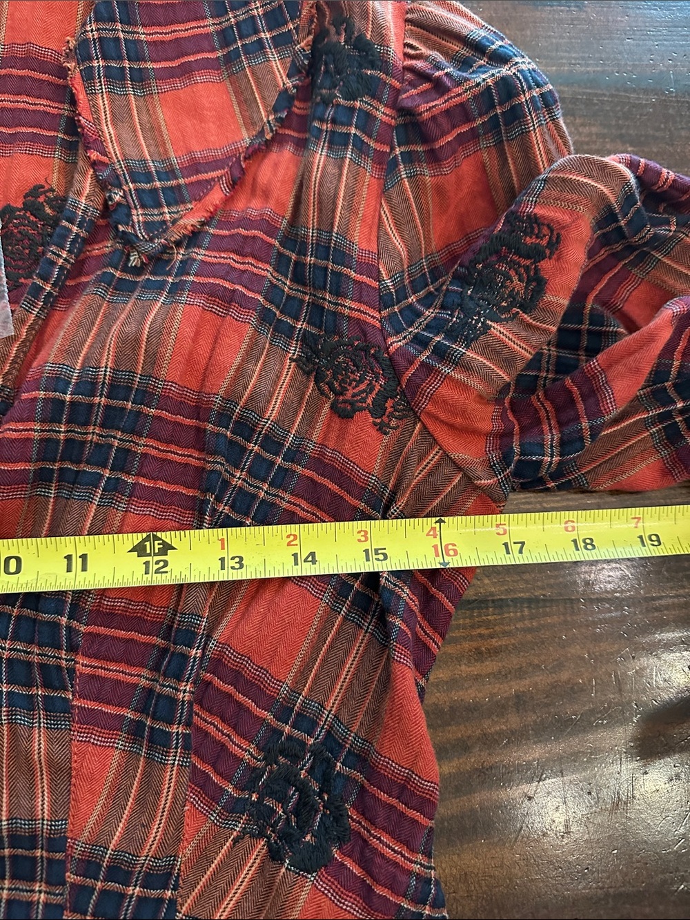 NWT Free People Ezra plaid embroidered button up bell cuff M raw edge tunic - Picture 11 of 16